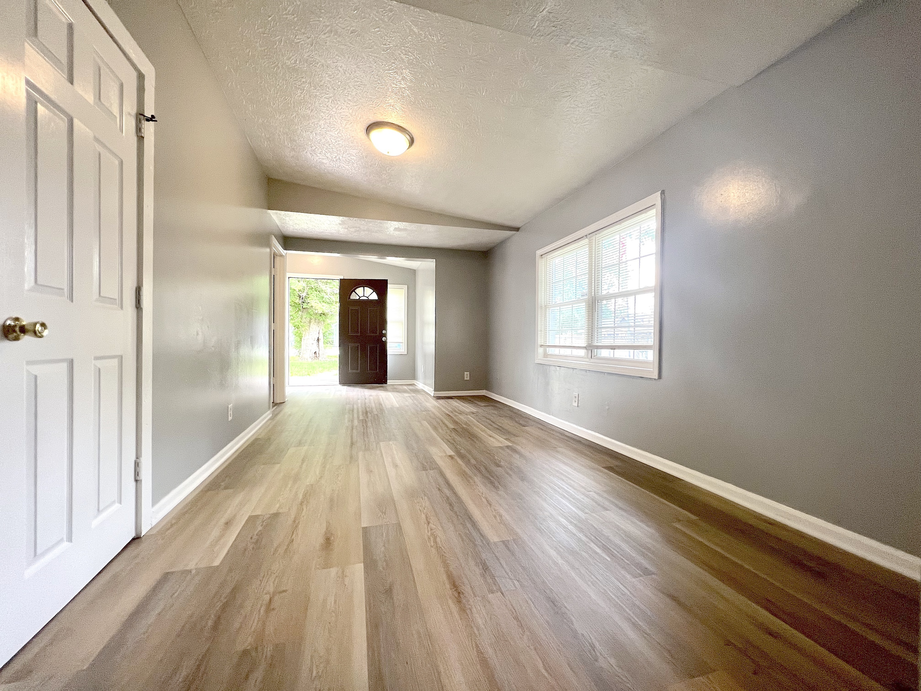 3343 Collier Street Indianapolis, IN 46221 - Photo 4 of 14