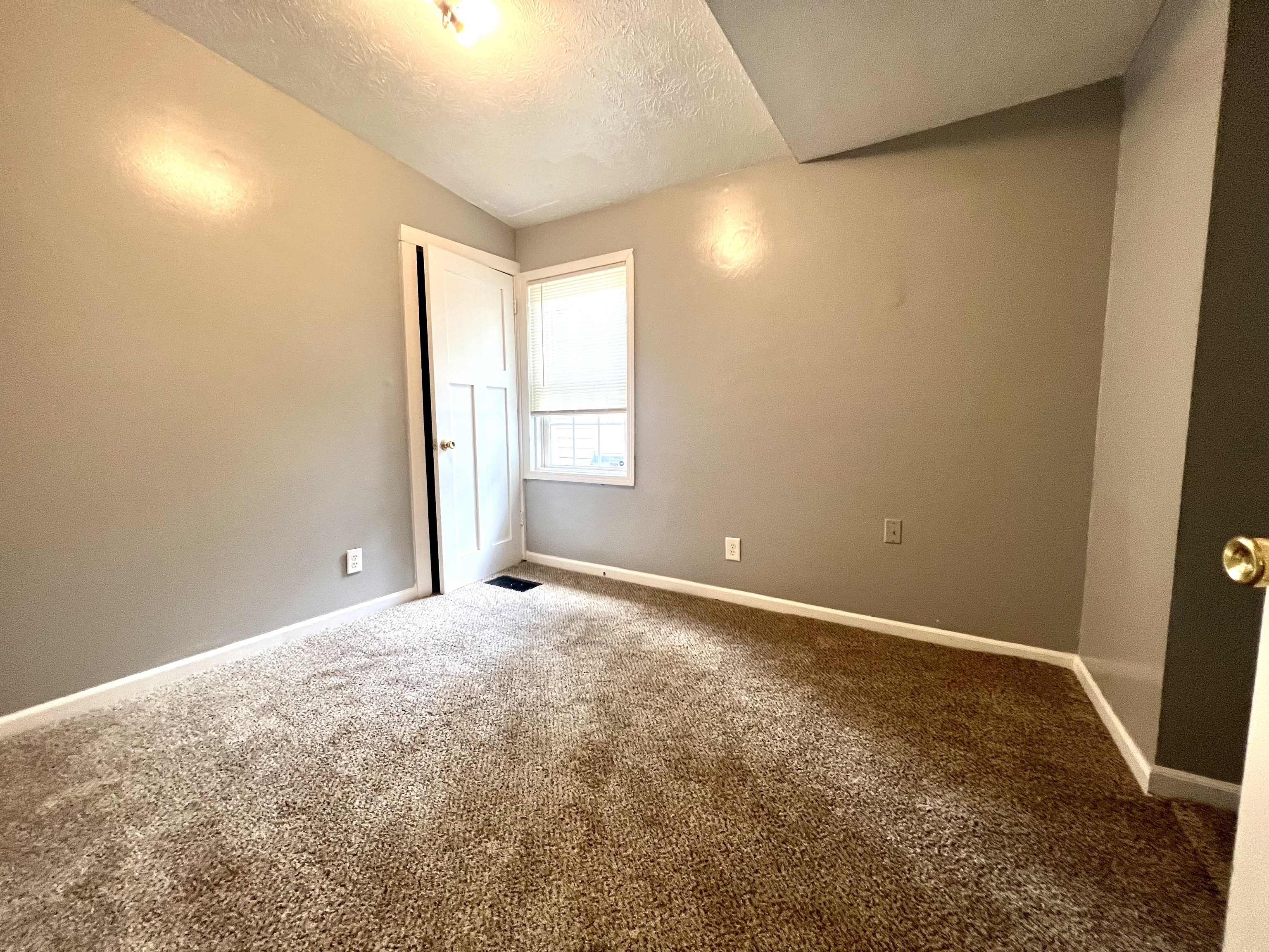 3343 Collier Street Indianapolis, IN 46221 - Photo 5 of 14