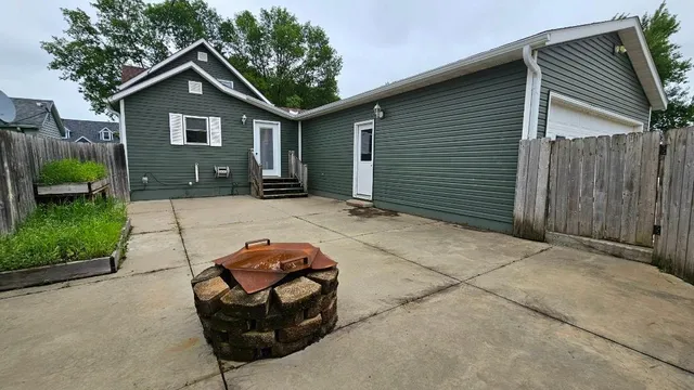 $149,900 | 719 4th Street, Graceville, MN 56240