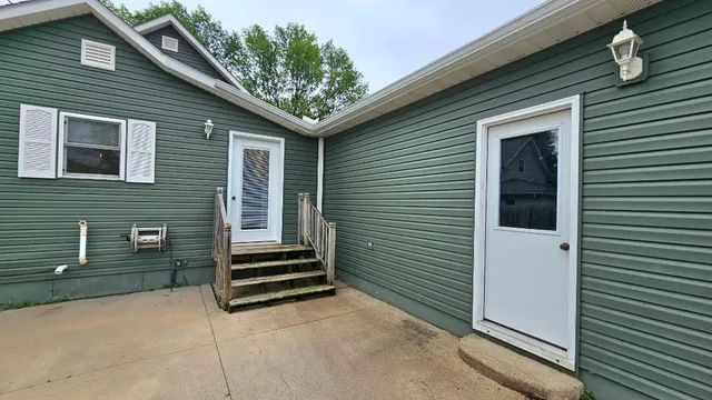 $149,900 | 719 4th Street, Graceville, MN 56240