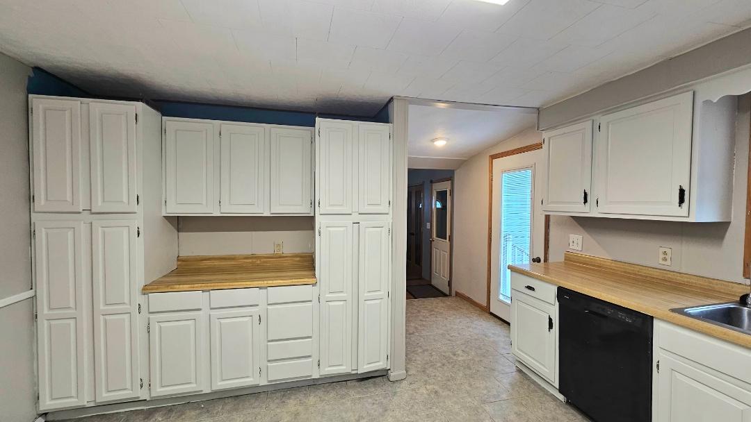 719 4th Street Graceville, MN 56240 - Photo 15 of 49