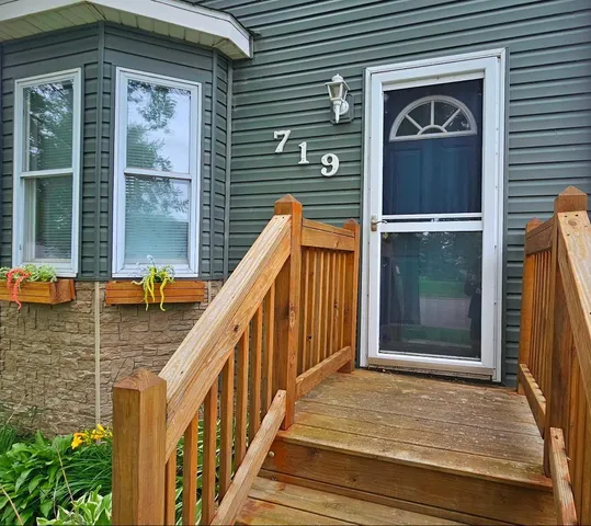 $149,900 | 719 4th Street, Graceville, MN 56240