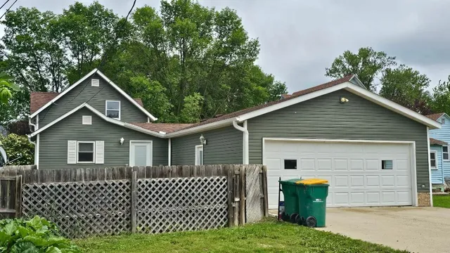$149,900 | 719 4th Street, Graceville, MN 56240