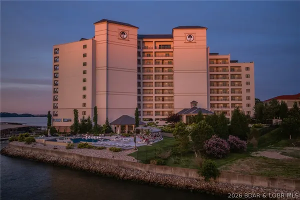 $695,000 | 166 Captiva Drive, Unit 1F, Sunrise Beach, MO 65079