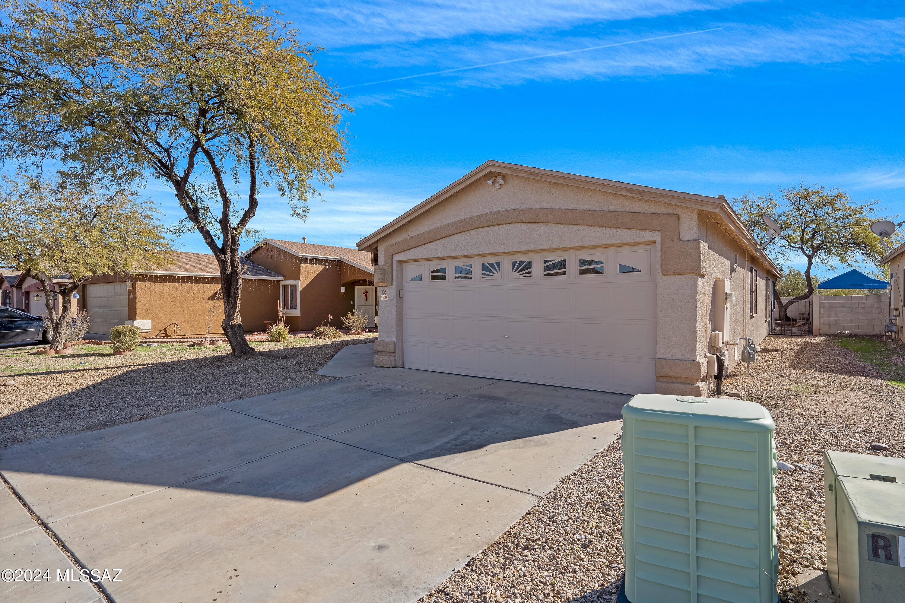 4589 South Valley Road Tucson, AZ 85714 - Photo 28 of 32