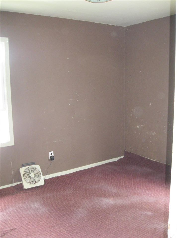 11332 Stephens Road Warren, MI 48089 - Photo 11 of 22 50051289-10.JPG