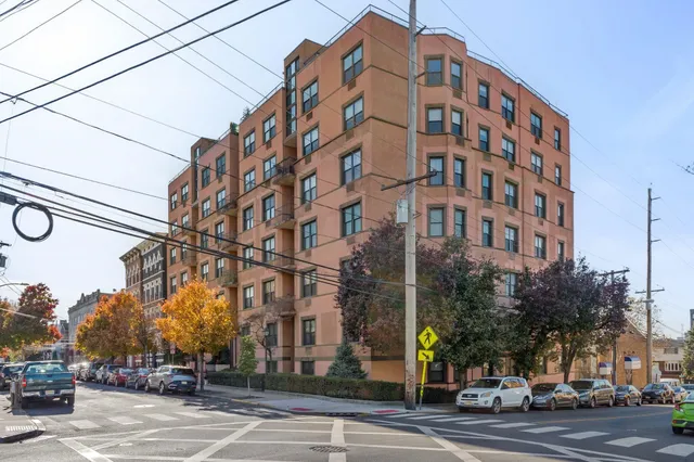 $3,000 | 43-49 Van Wagenen Avenue, Unit 4A, Jersey City, NJ 07306