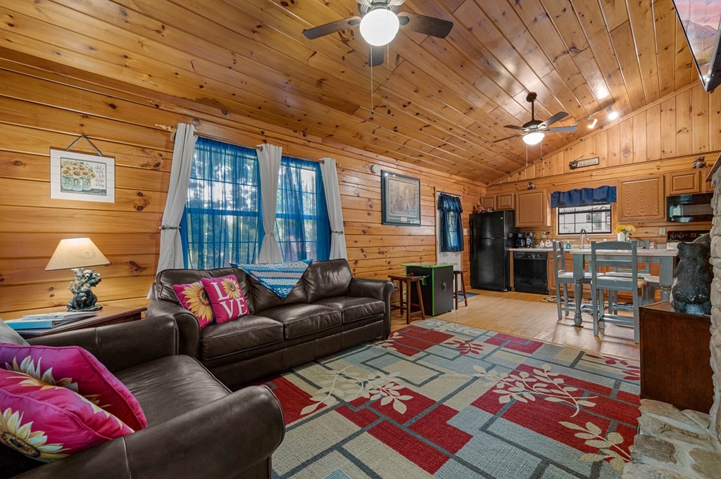 1668 Raccoon Den Way Sevierville, TN 37862 - Photo 10 of 18 Gallery Image 10