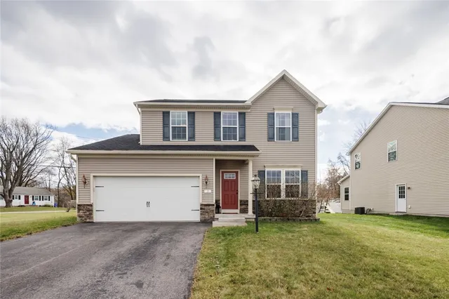$325,000 | 3 Saldo Lane, Penfield, NY 14526