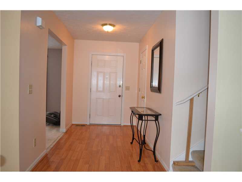 167 Dance Hall Road Apollo, PA 15613 - Photo 4 of 18 Entry/Foyer.