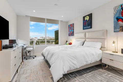 $3,795,000 | 200 Southeast Mizner Boulevard, Unit 707, Boca Raton, FL 33432