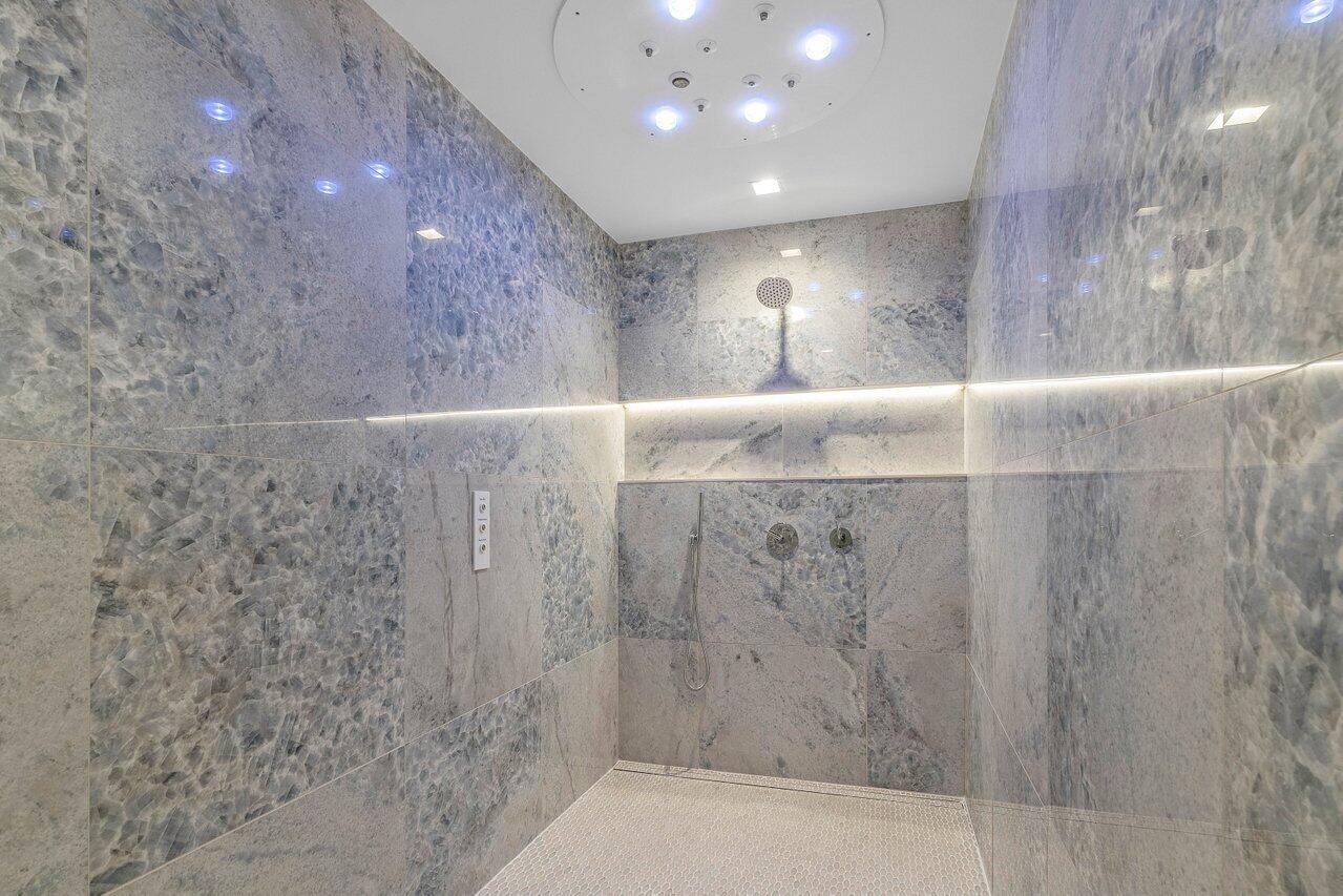 200 Southeast Mizner Boulevard, Unit 707 Boca Raton, FL 33432 - Photo 89 of 119 052-200SoutheastMiznerBoulevard-Unit605-