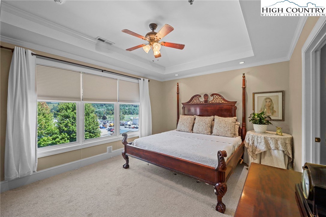 180 Gateway Drive, Unit 402 Boone, NC 28607 - Photo 16 of 35