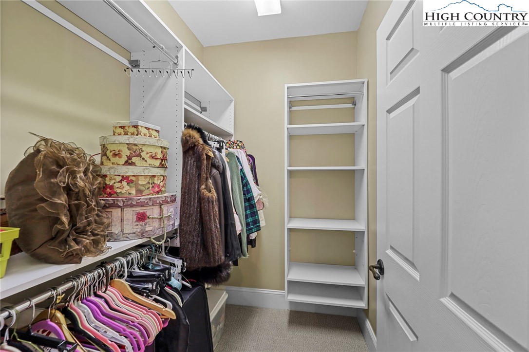 180 Gateway Drive, Unit 402 Boone, NC 28607 - Photo 18 of 35