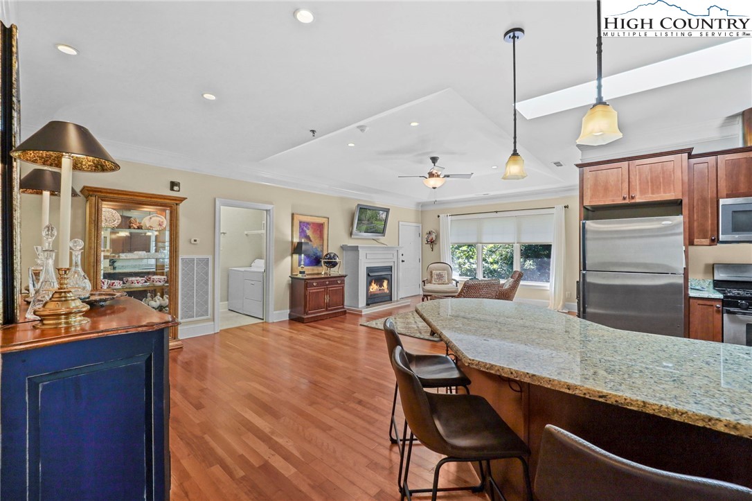 180 Gateway Drive, Unit 402 Boone, NC 28607 - Photo 8 of 35