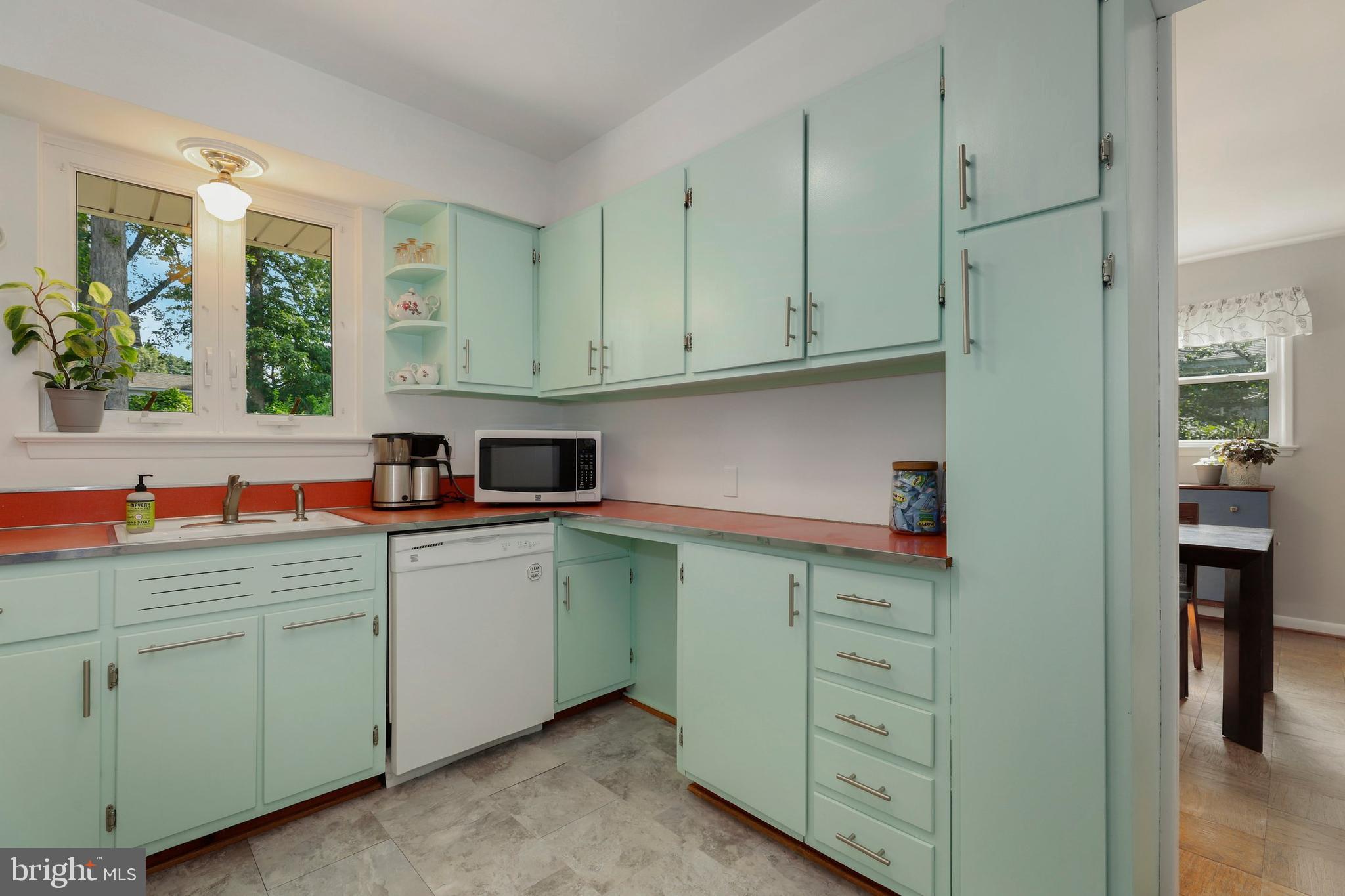 7418 Chatham Street Springfield, VA 22151 - Photo 14 of 33