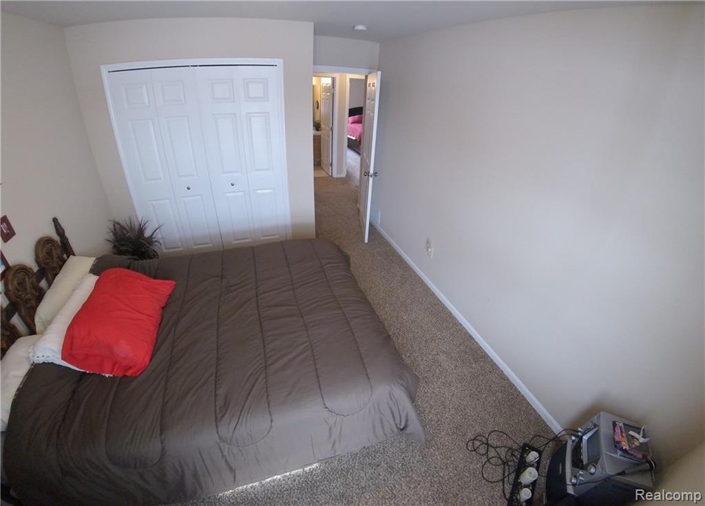 8254 Cook Road Swartz Creek, MI 48473 - Photo 7 of 23
