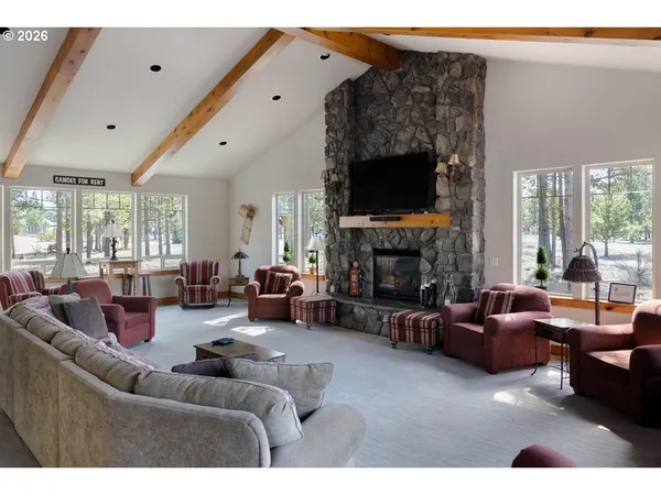 $425,000 | 51844 Hollinshead Place, La Pine, OR 97739