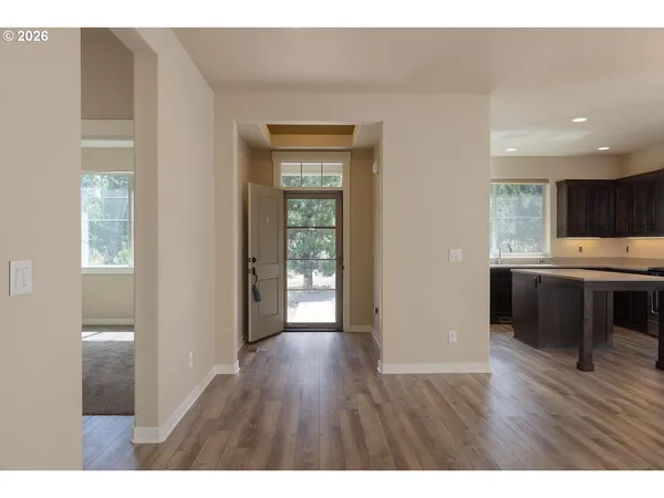 $425,000 | 51844 Hollinshead Place, La Pine, OR 97739