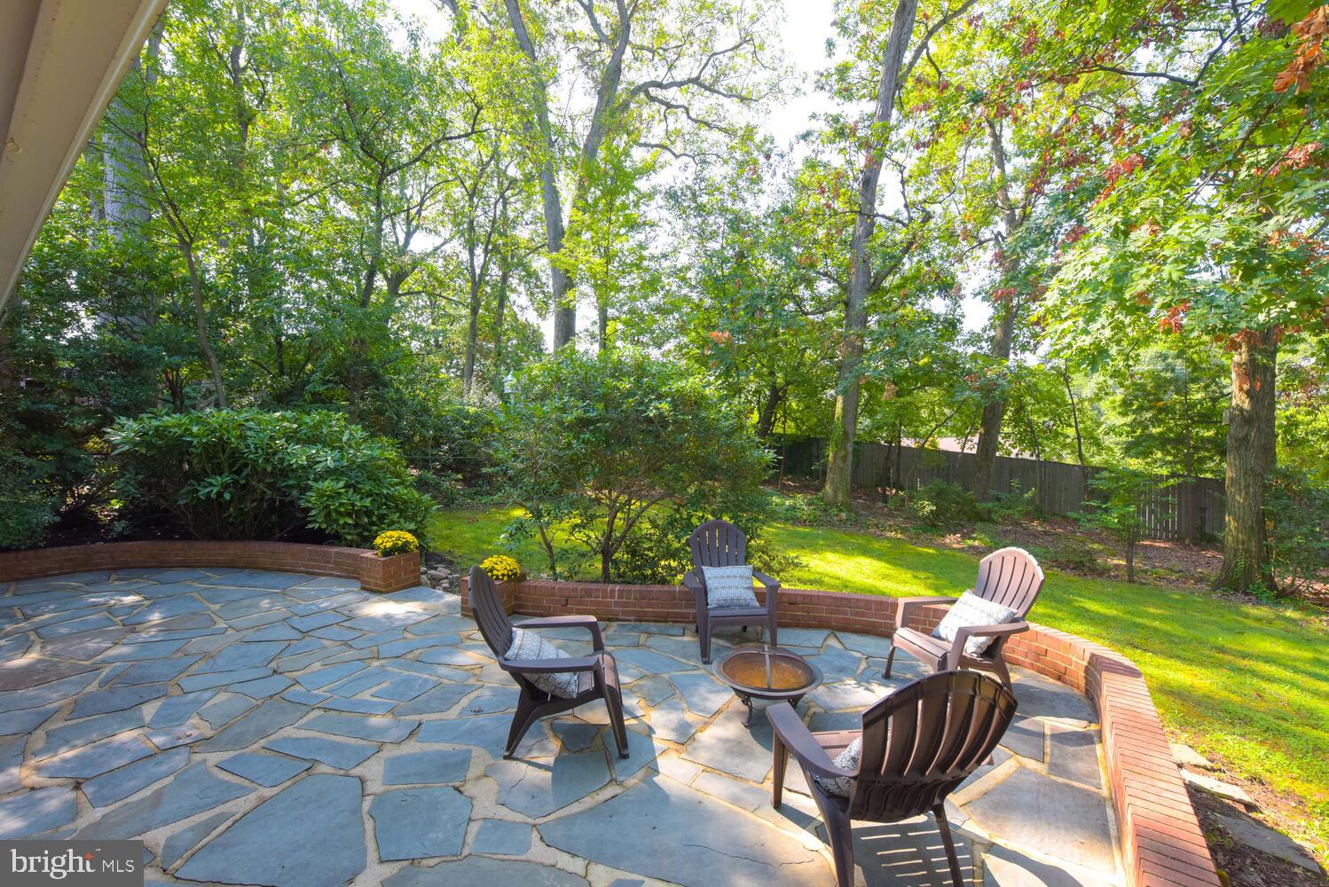2305 Windsor Road Alexandria, VA 22307 - Photo 27 of 30 Flagstone patio