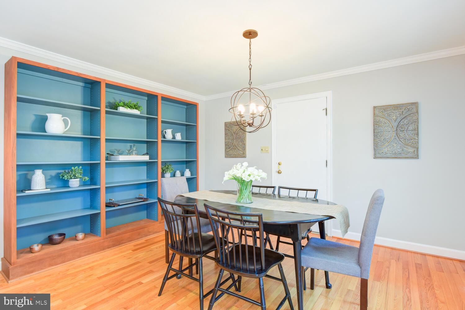 2305 Windsor Road Alexandria, VA 22307 - Photo 5 of 30 Dining room adjoining the Kitchen