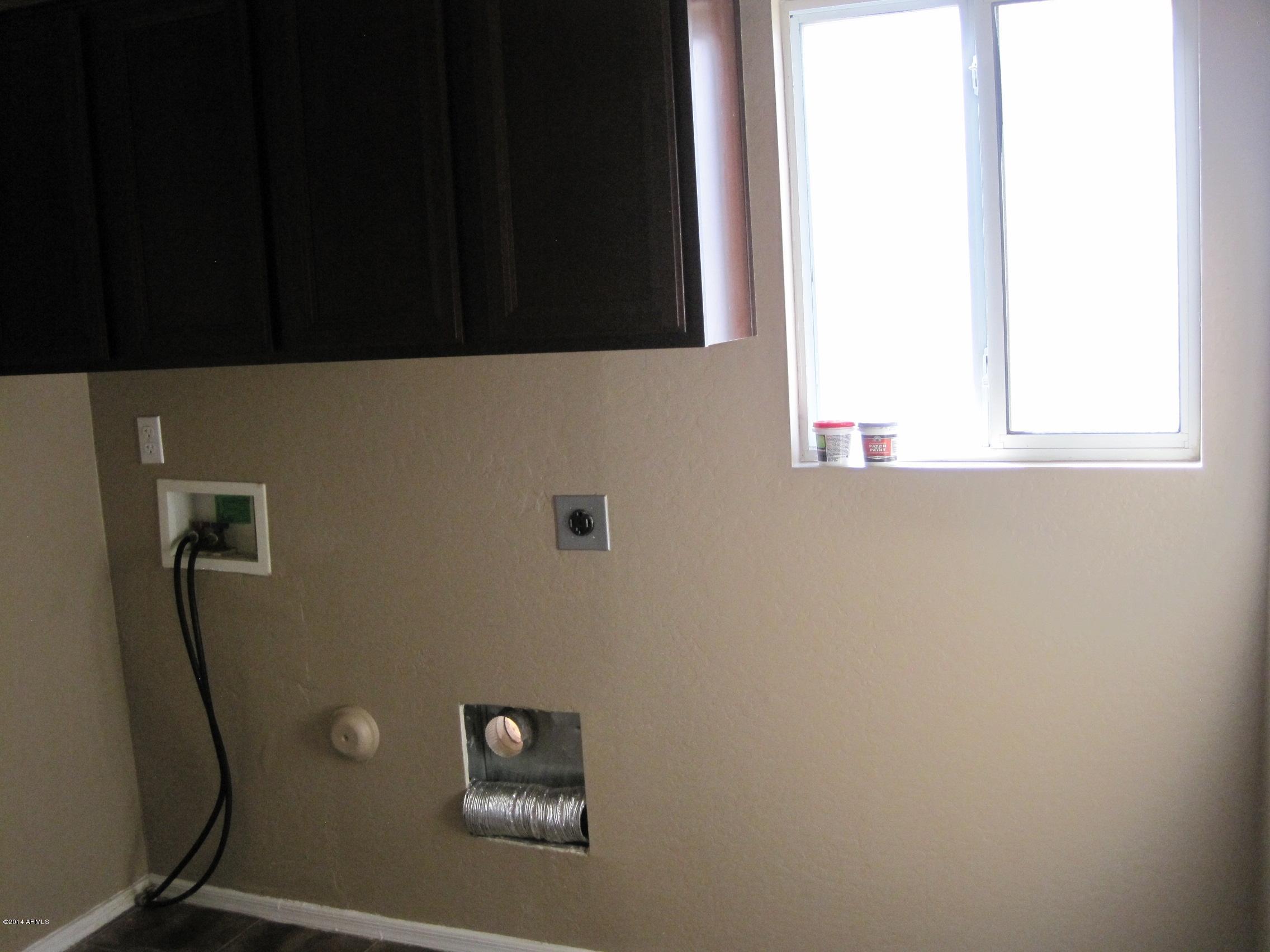 15732 West Redfield Road Surprise, AZ 85379 - Photo 28 of 33 LAUNDRY ROOM