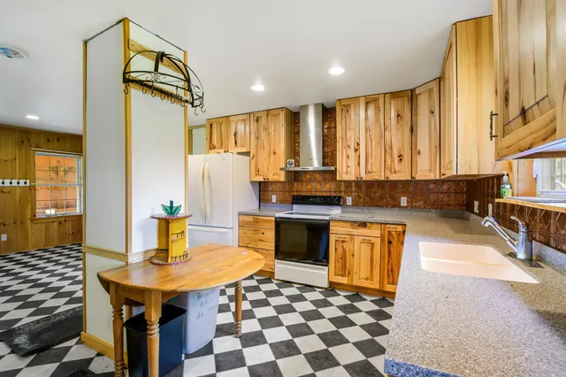 $299,900 | 388 Percy Road, Stark, NH 03582