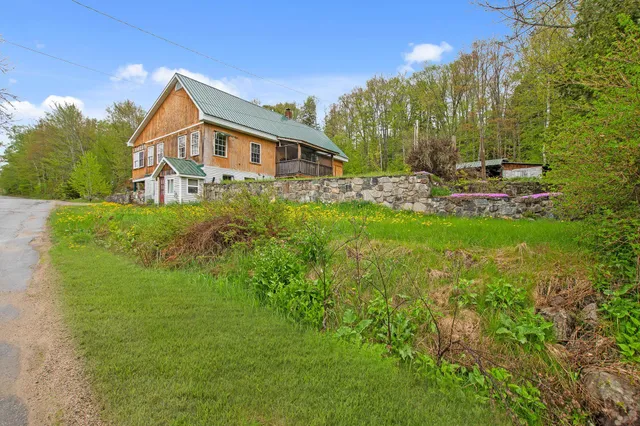 $299,900 | 388 Percy Road, Stark, NH 03582