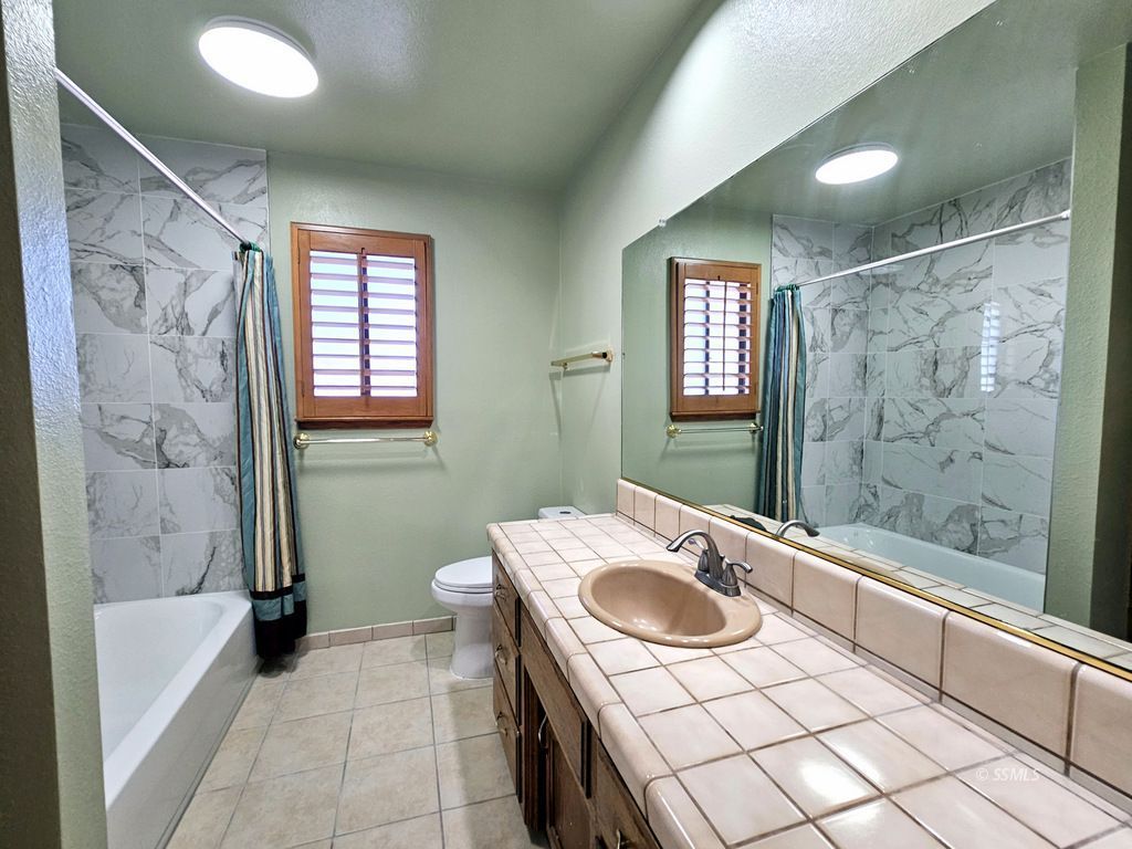 308 West Cielo Avenue Ridgecrest, CA 93555 - Photo 26 of 43