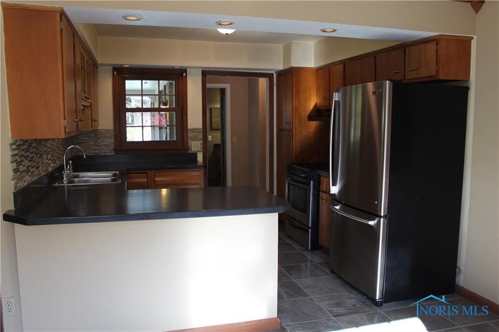 6006 Flanders Road Sylvania, OH 43560 - Photo 12 of 21 Gallery Image 12