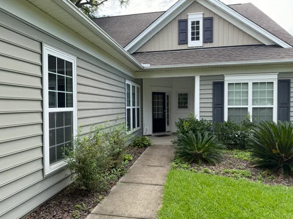 $3,300 | 1572 Pixley Street, Charleston, SC 29414
