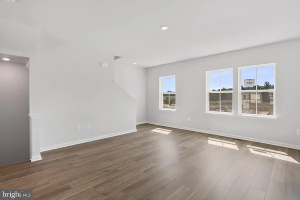 $1,850 | 102 Kincaid Court, Martinsburg, WV 25403