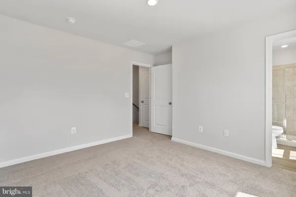 $1,850 | 102 Kincaid Court, Martinsburg, WV 25403