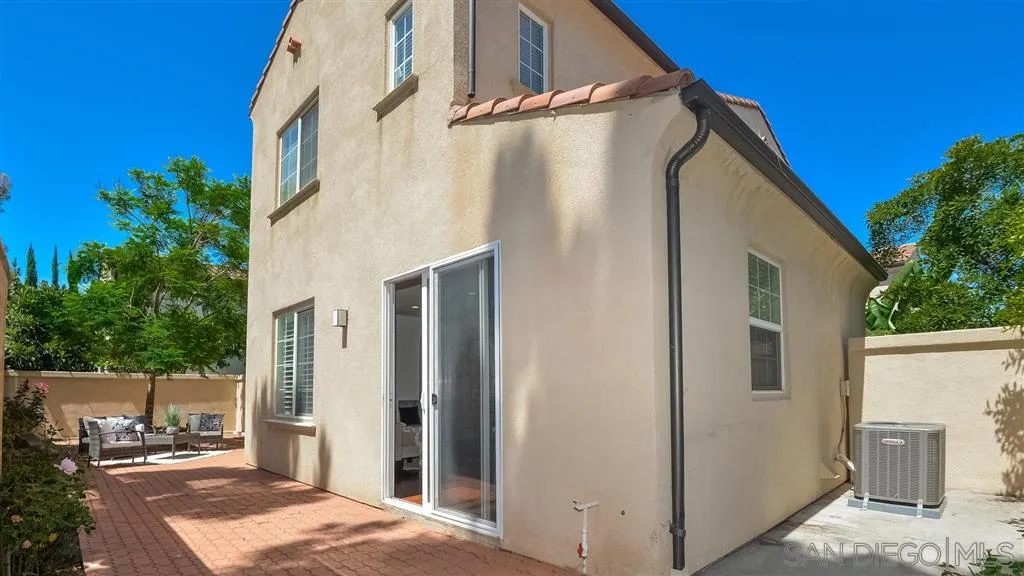 12 Night Bloom Irvine, CA 92602 - Photo 18 of 25 a balcony view with a outdoor space
