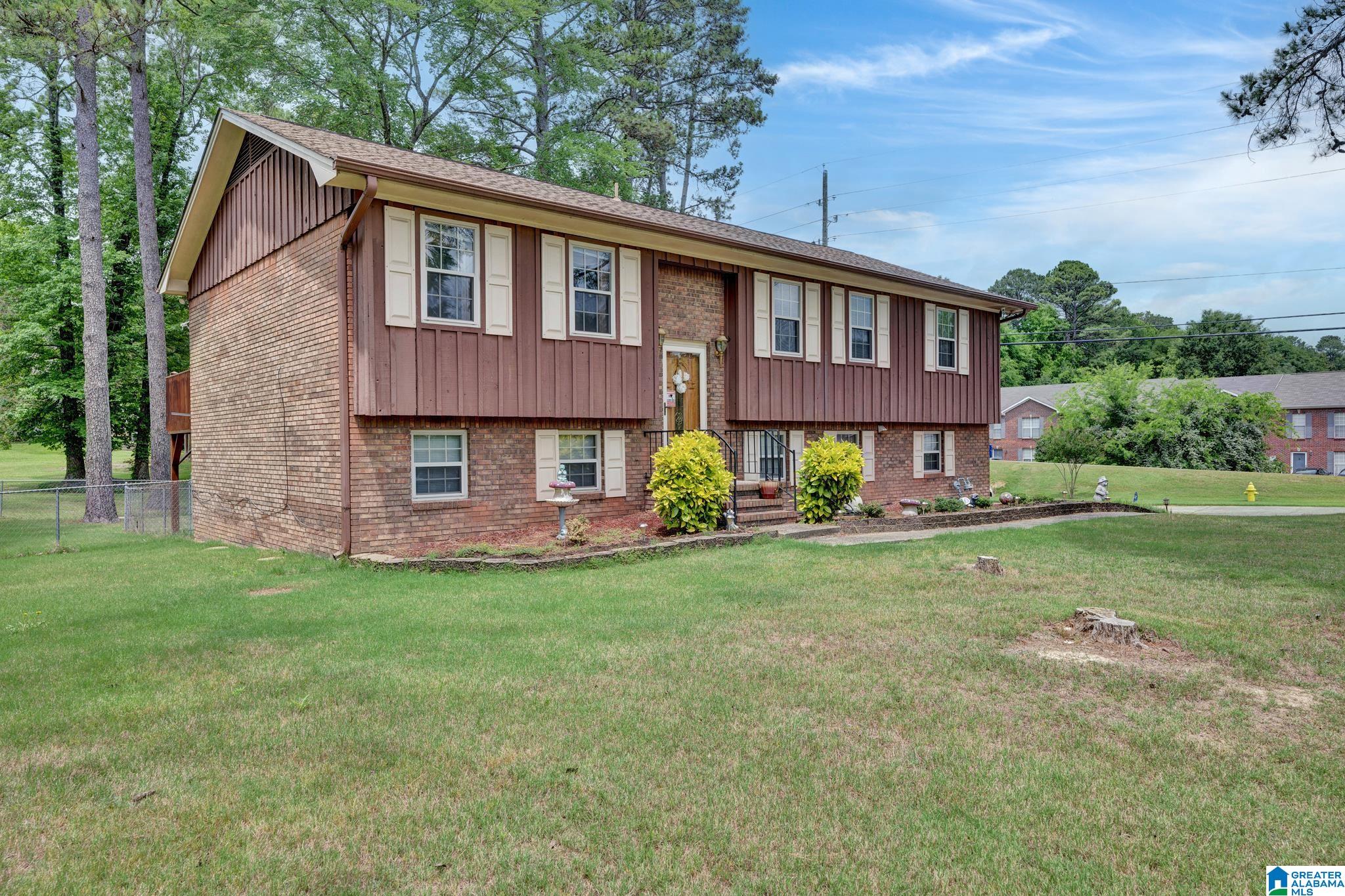 1121 Pacific Drive Alabaster, AL 35007 - Photo 3 of 36