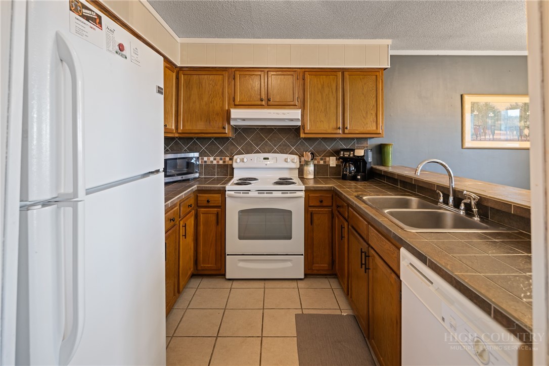 301 Pinnacle Inn Road, Unit 3310 Beech Mountain, NC 28604 - Photo 11 of 47