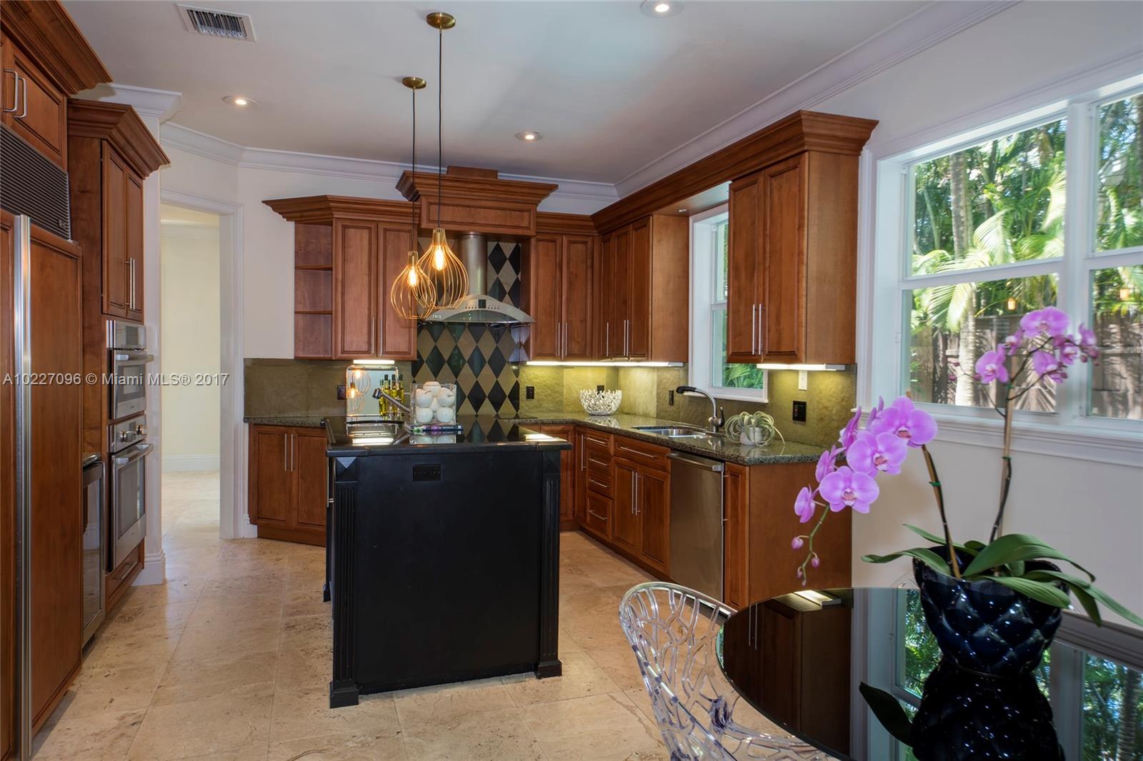 3911 Battersea Road Miami, FL 33133 - Photo 6 of 11