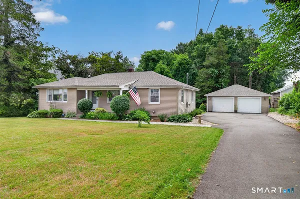$495,000 | 20 West End Avenue, Branford, CT 06405