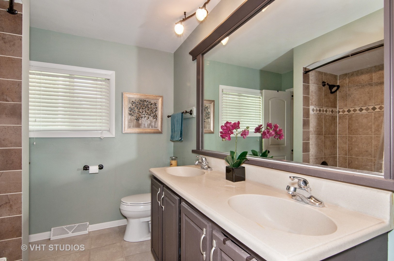 425 West Gartner Road Naperville, IL 60540 - Photo 20 of 26