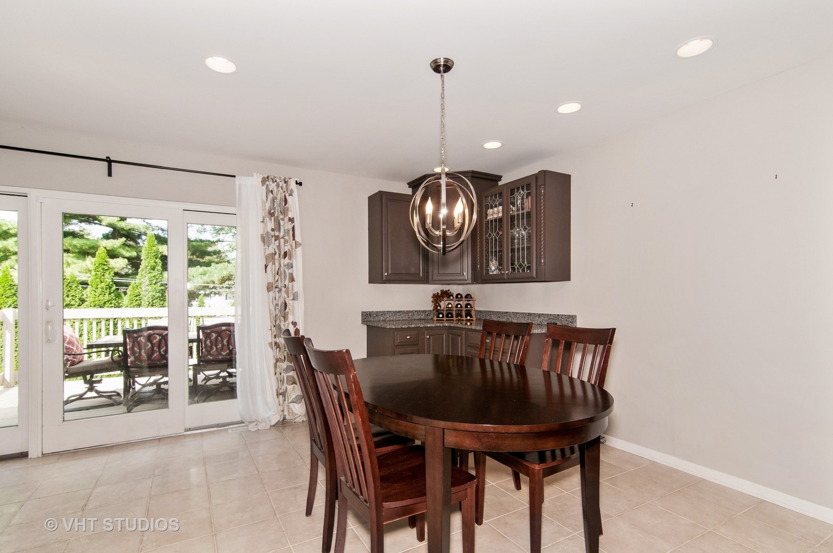 425 West Gartner Road Naperville, IL 60540 - Photo 8 of 26