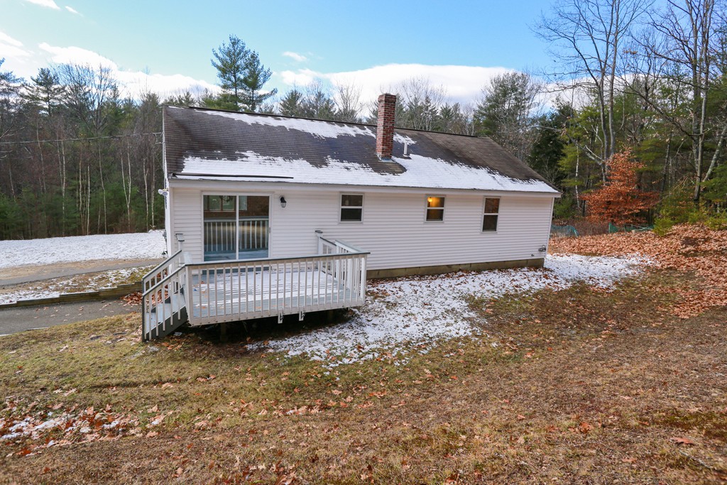 370 East Rindge Road Ashburnham, MA 01430 - Photo 2 of 25