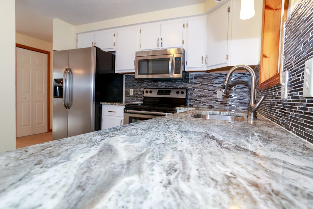 370 East Rindge Road Ashburnham, MA 01430 - Photo 6 of 25