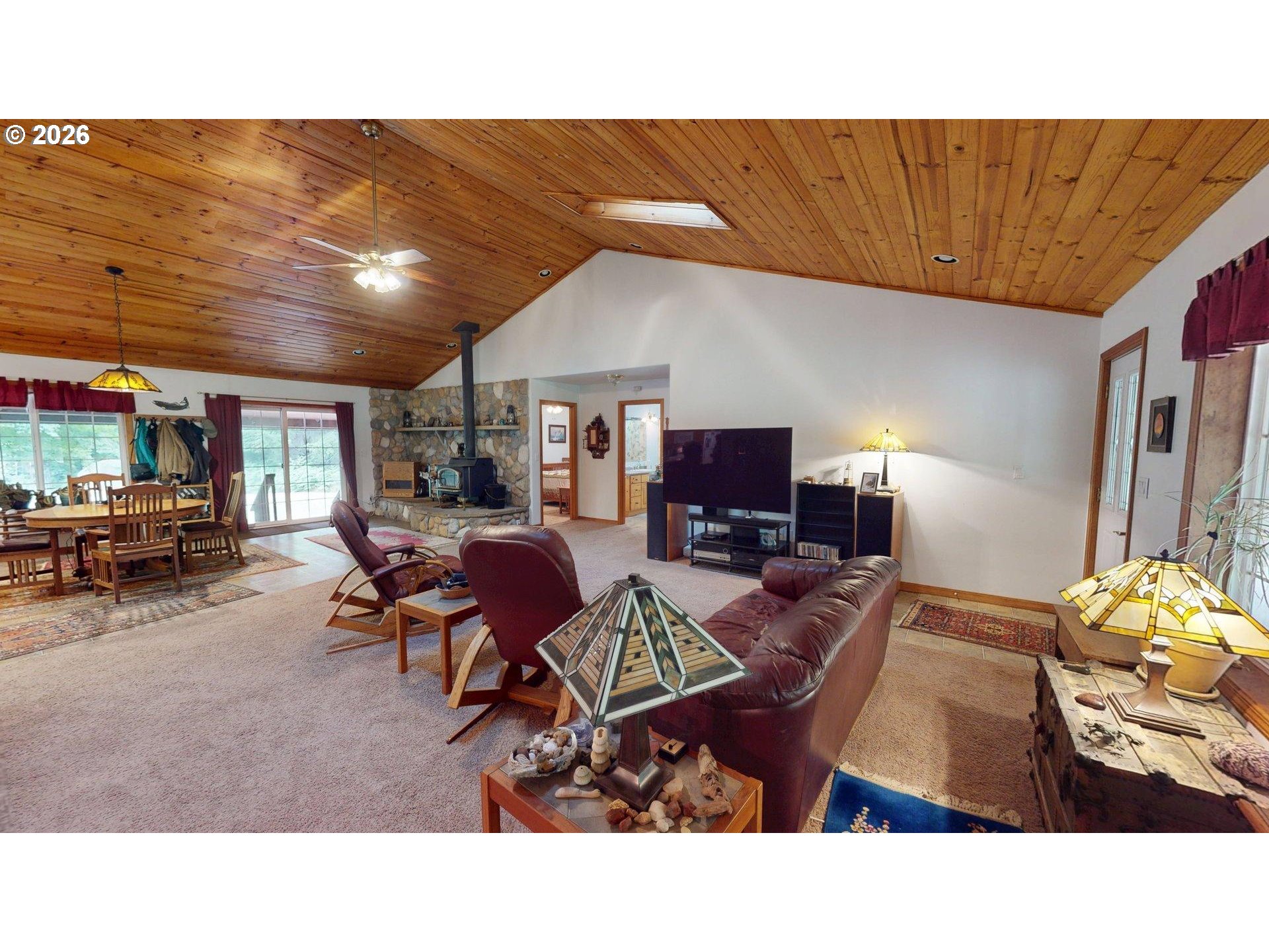 95835 Martin Ranch Road Brookings, OR 97415 - Photo 8 of 43 Living Room