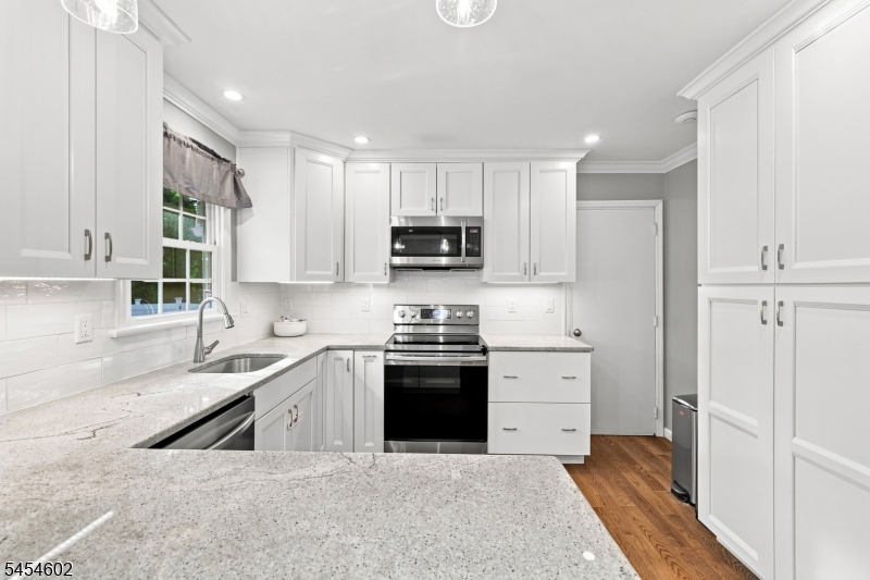 5 Old Farmers Road Long Valley, NJ 07853 - Photo 13 of 50 Gallery Image 13