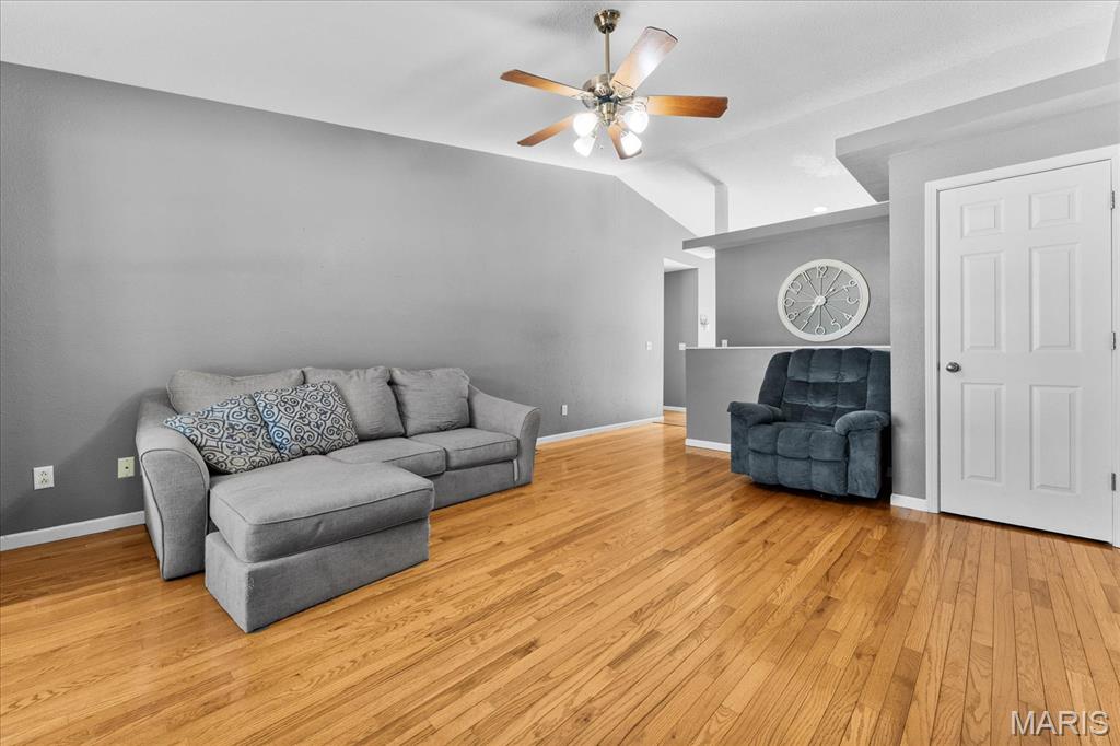 708 South Library Street Waterloo, IL 62298 - Photo 6 of 39 Gallery Image 6
