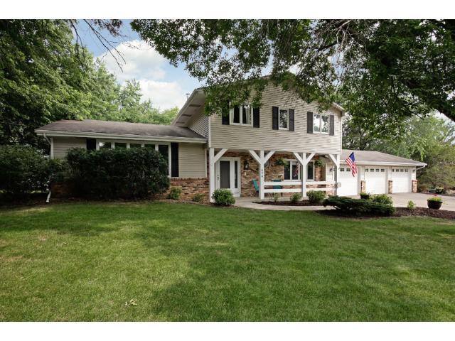 424 Reflection Road Apple Valley, MN 55124 - Photo 1 of 18 Gallery Image 1