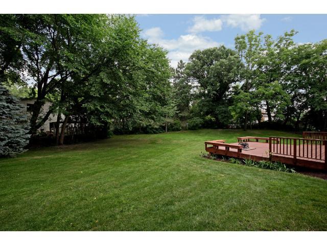 424 Reflection Road Apple Valley, MN 55124 - Photo 16 of 18 Gallery Image 16