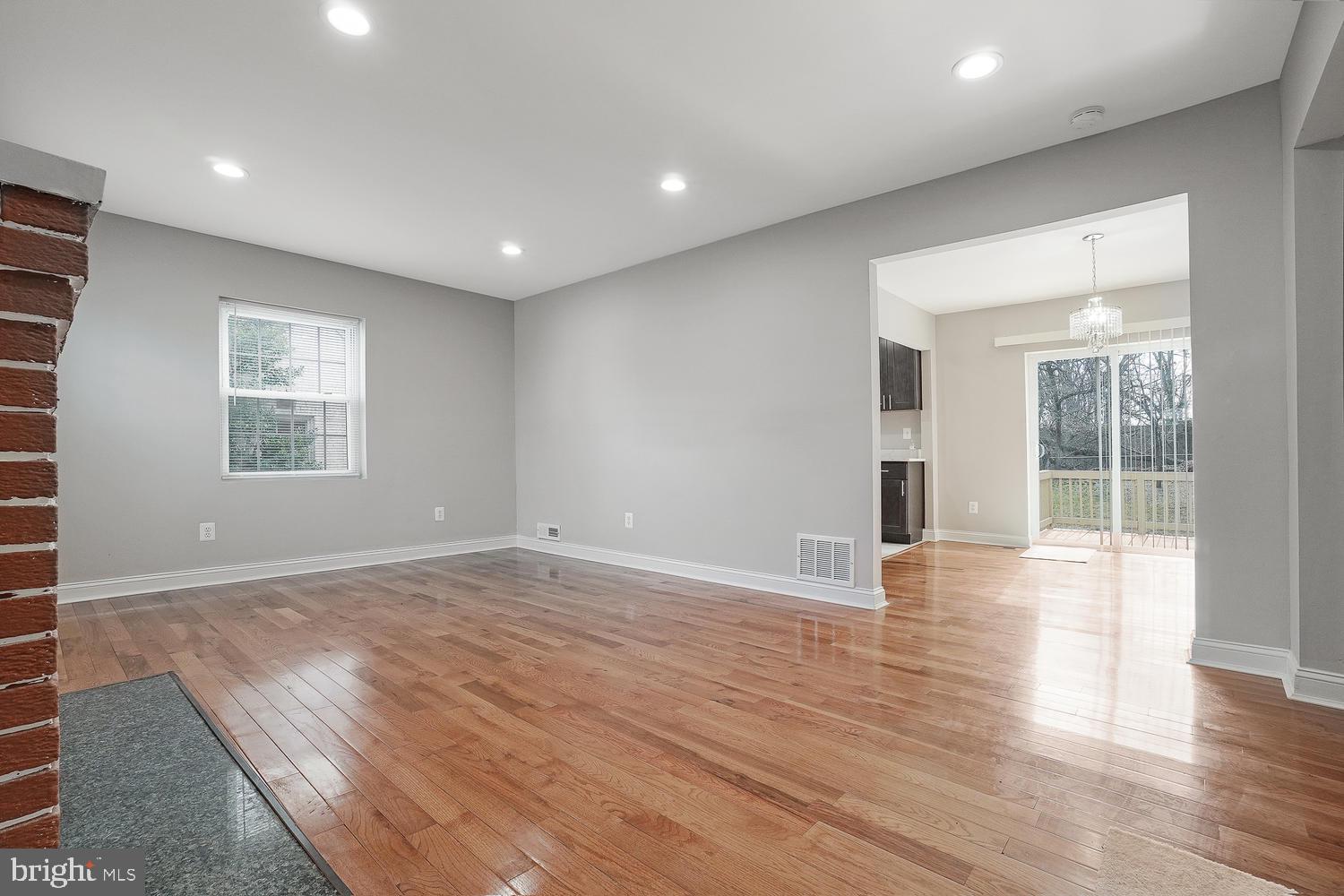 608 Forest Glen Road Silver Spring, MD 20901 - Photo 10 of 46