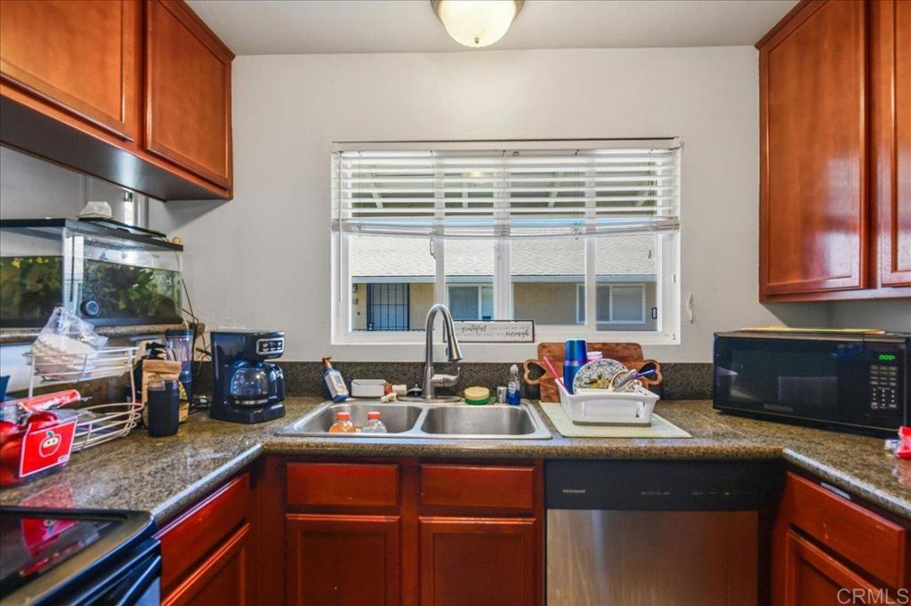 12805 Mapleview Street, Unit 8 Lakeside, CA 92040 - Photo 6 of 41