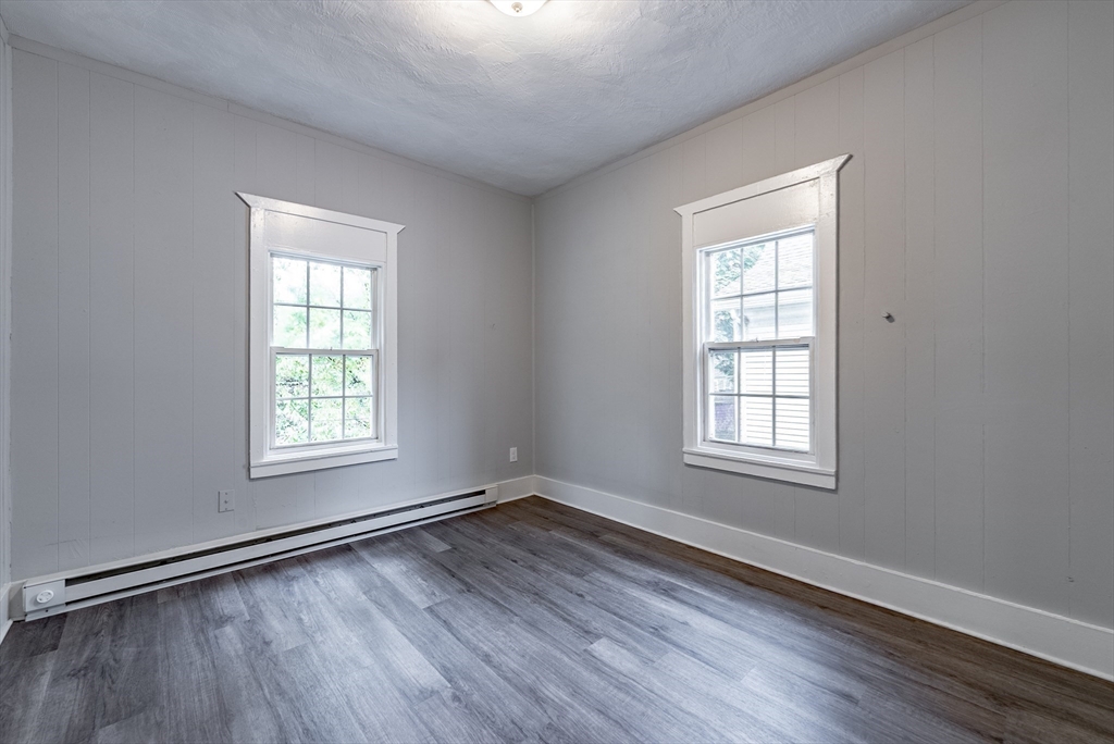 26-28 Calhoun Street Springfield, MA 01107 - Photo 11 of 39 Gallery Image 11
